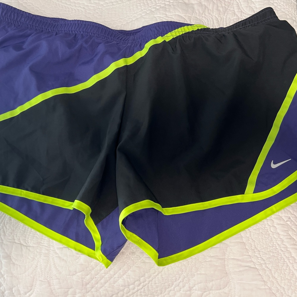 Nike running shorts. Size XL. Worn once.